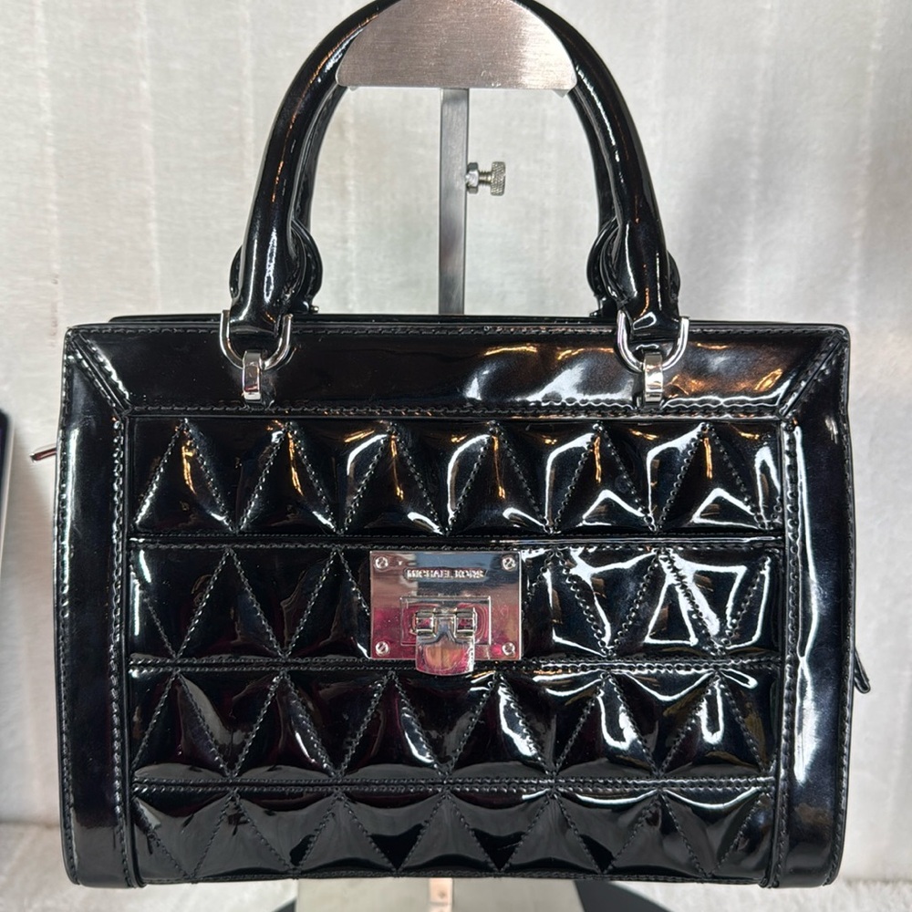 EUC Michael Kors Vivanne Quilted Patent Leather Satchel